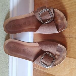 Yokono Big Buckle Sandals